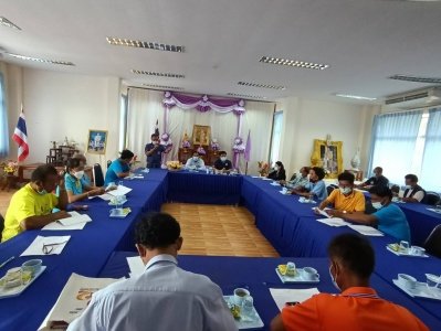 ประชุมเร่งด่วน !! หารือ ช่วยเหลือเกษตรกรที่ได้รับผลกระทบจากโรค โคลัมปี สกิน        เมื่อวันที่ 25 มิถุนายน 2564 นายณรงค์ พลล้ำ นายก อบต.มะค่า ขอความร่วมมือหน่วยงานที่เกี่ยวข้อง กำนัน ผู้ใหย่บ้าน และตั