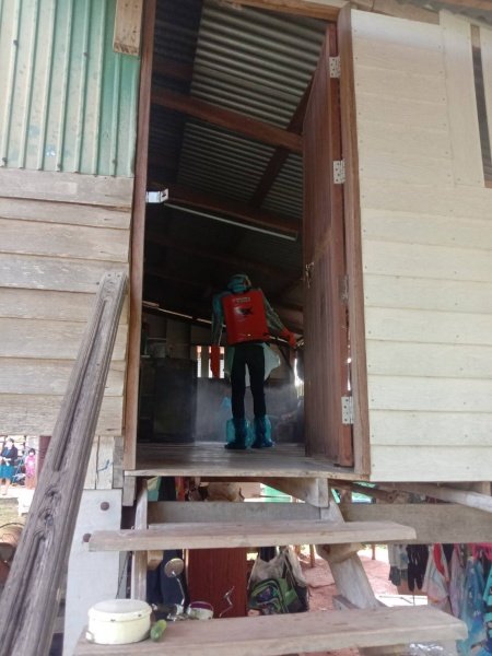 กิจกรรมพ่นยาฆ่าเชื้อไวรัสโคโนา ในตำบลมะค่า ประจำปี 2564